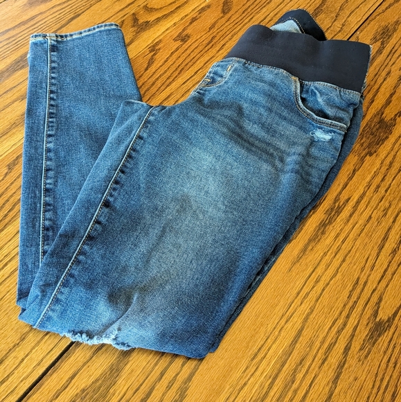 Old Navy Maternity Skinny Front Low Panel Ripped Jeans. Sz. 6 Short - Picture 5 of 9
